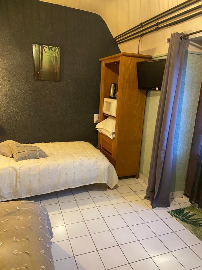Bed and Breakfast La Penate Pluduno Exterior foto